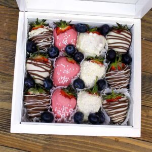 Клубника в крафт боксе strawberry chocolate